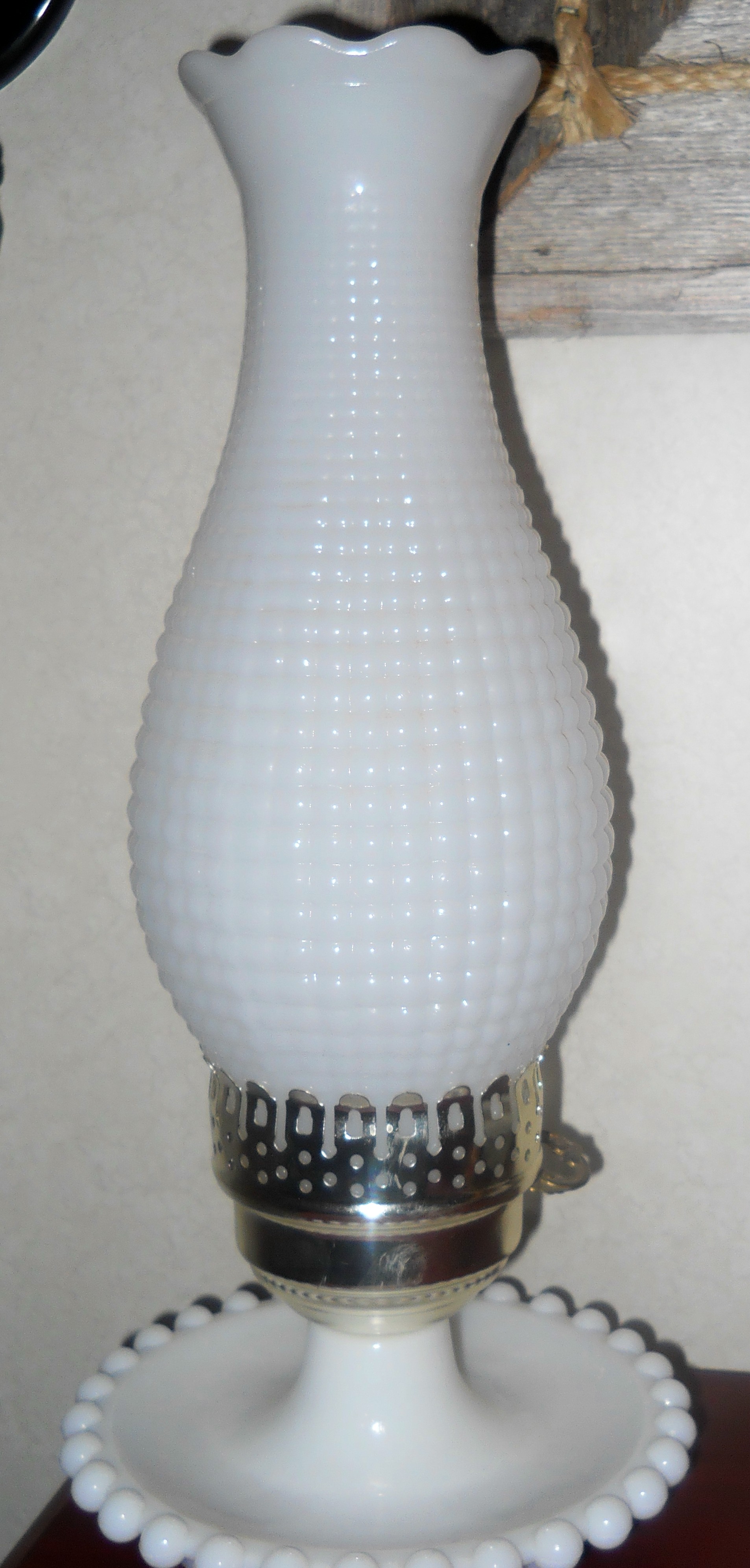 milkglasslamp.jpg